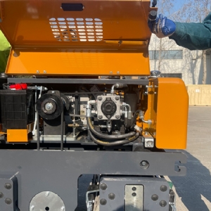 手扶壓路機SVH80